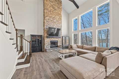 13701 Petworth Court, Charlotte, NC 28278
