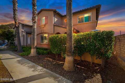 21123 Avenida De Sonrisa, Saugus, CA 91350