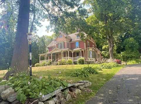 15 Hillside Place, New Britain, CT 06051