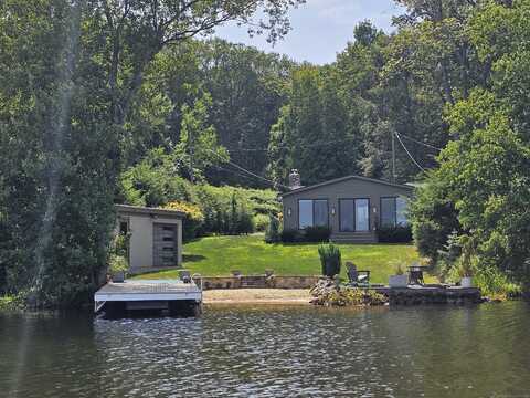 112 West Lake Road, Woodbury, CT 06798