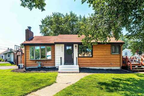 2522 Morris Thomas Rd, Duluth, MN 55811