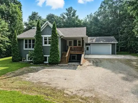 3946 Bay Shore Dr, Sturgeon Bay, WI 54235