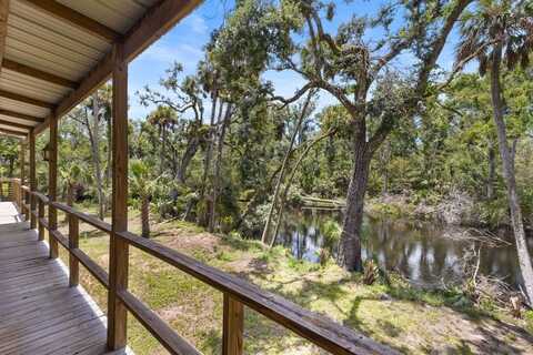 474 721st St, Steinhatchee, FL 32359