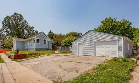 1301 Watrous Avenue, Des Moines, IA 50315