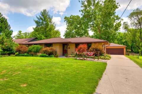 1660 NW 70th Place, Ankeny, IA 50023