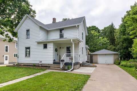 900 Siemers, Platteville, WI 53818