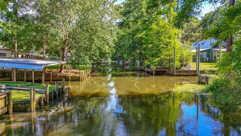 151 Swamp Haven Road, Vernon, FL 32462