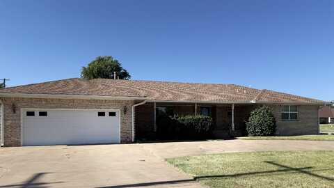 100 W 3rd St, Watoga, OK 73772