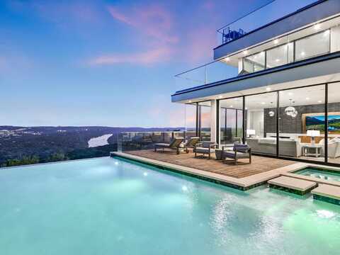 6607 W Courtyard DR, Austin, TX 78730