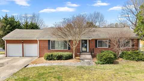 1719 Scenic Drive, Maryville, TN 37803