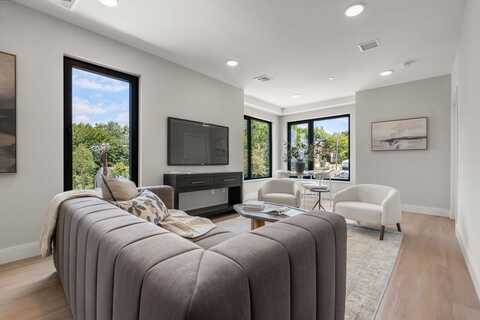 249 Corey Rd 306, Boston, MA 02135