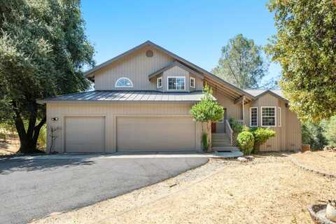 39301 Moonray Lane, Oakhurst, CA 93644