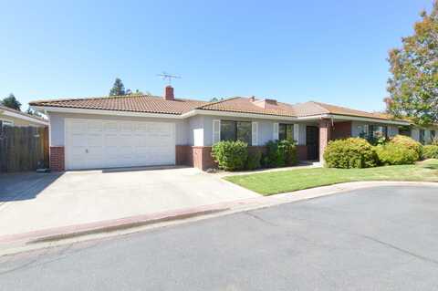 857 Fallbrook Avenue E, Fresno, CA 93720