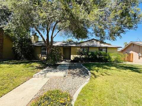 522 Dovewood Court W, Coalinga, CA 93210