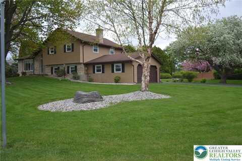 480 School House Road, Nazareth, PA 18064