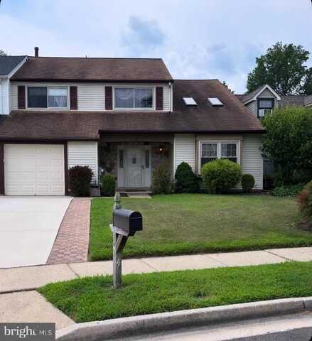 4 IRONGATE DRIVE, VOORHEES, NJ 08043