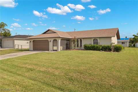 913 SE 27th Terrace, Cape Coral, FL 33904