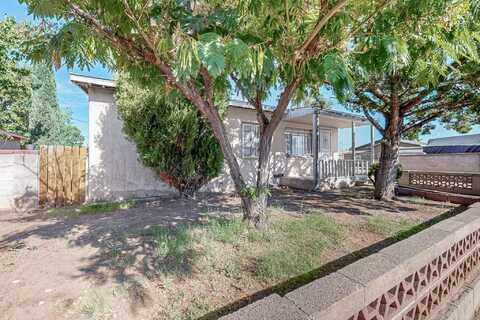 4109 10TH Street NW, Albuquerque, NM 87107