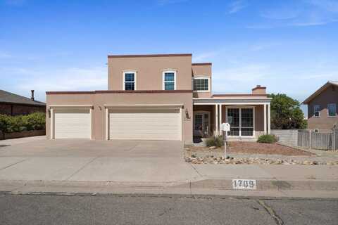1709 Archuleta Drive NE, Albuquerque, NM 87112