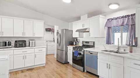 3524 E Ave R, Palmdale, CA 93550