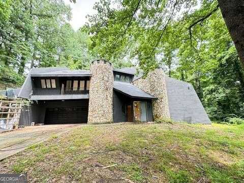 1809 Silver Ridge, Stone Mountain, GA 30087