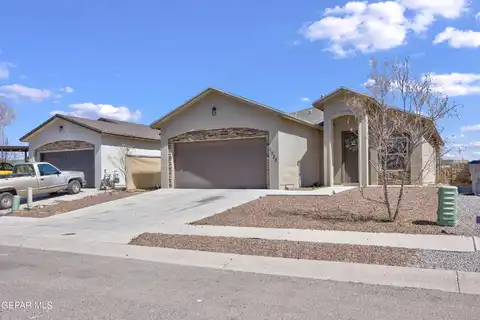 1932 WILLIAM CAPLES Street, El Paso, TX 79938