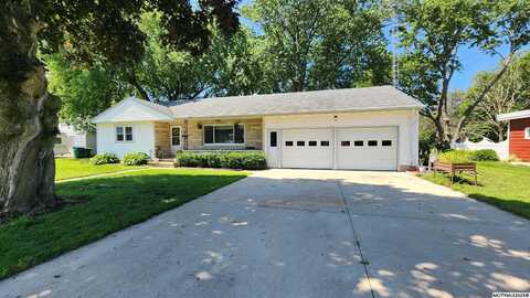 606 N Iowa, NORA SPRINGS, IA 50458