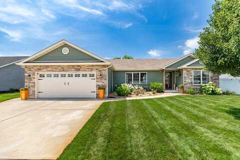 320 Juniper Street NW, DeMotte, IN 46310