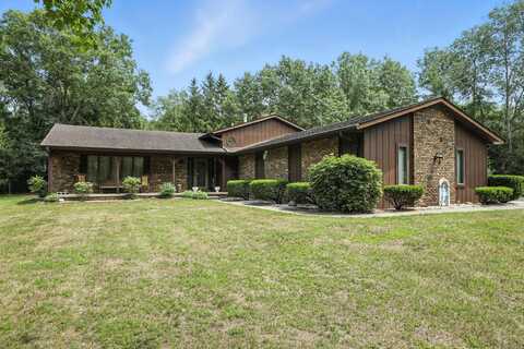 11355 N E 580, DeMotte, IN 46310