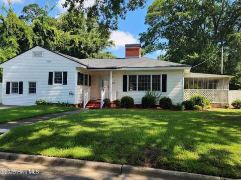 203 Arlington Circle, Greenville, NC 27834