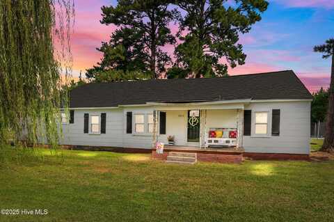 5947 Elks Road, Grimesland, NC 27837