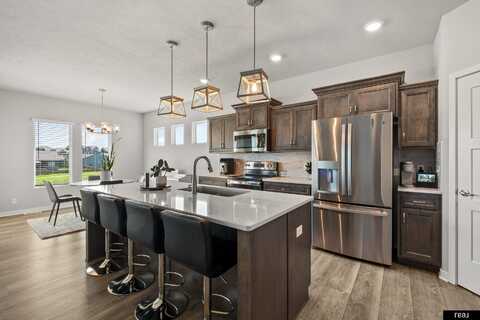 11301 Horizon Circle, Papillion, NE 68046