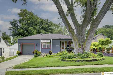 2601 N 70th Street, Omaha, NE 68104