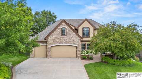 18926 Boyle Circle, Elkhorn, NE 68022
