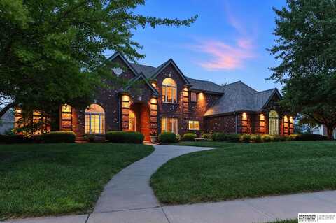 13414 Eagle Run Drive, Omaha, NE 68164