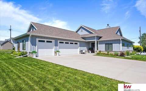 9811 Rock Creek Road, Plattsmouth, NE 68048
