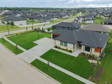 507 N 105th Street, Lincoln, NE 68527