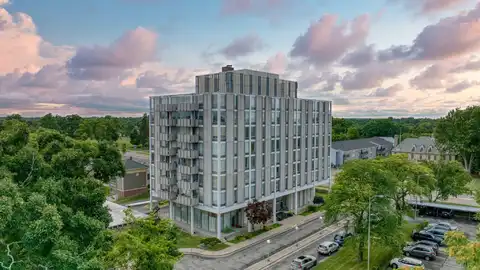 715 W Michigan Avenue, Jackson, MI 49201