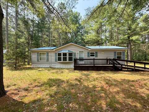 333 E 20th Street, Baldwin, MI 49304