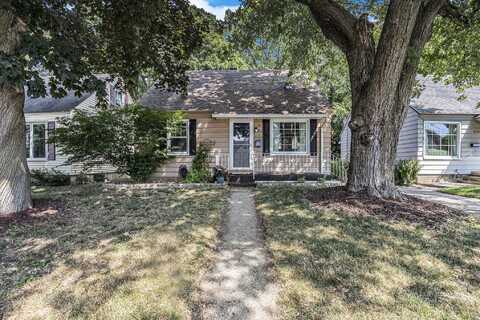 2138 Riverside Drive NE, Grand Rapids, MI 49505