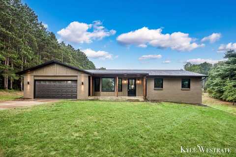 8630 10 Mile Road NE, Rockford, MI 49341