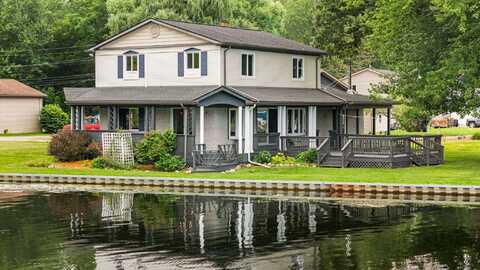 4405 Shoreview Lane, Whitmore Lake, MI 48189