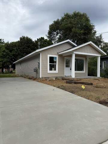 1221 Sanford Street, Muskegon, MI 49441
