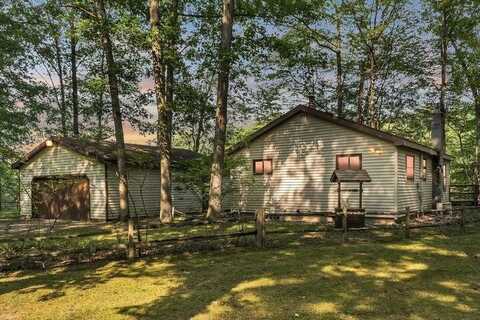 8022 MAIN Street, Newaygo, MI 49337