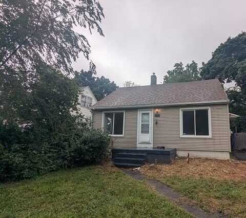 527 E Cavanaugh Road, Lansing, MI 48910