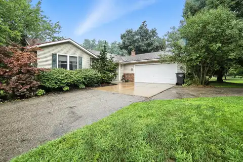 4445 64th Street SW, Grandville, MI 49418