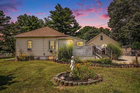 126 S Wilson Street, Vicksburg, MI 49097