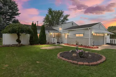 39529 Camp Street, Harrison Township, MI 48045