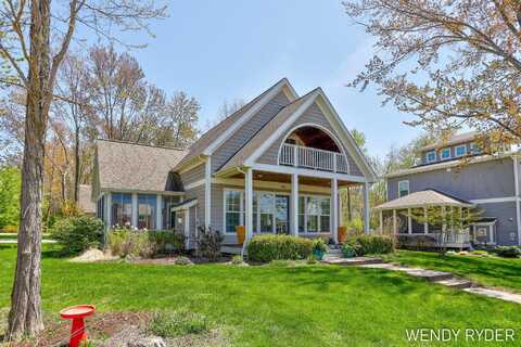 475 Lakeshore Drive, South Haven, MI 49090