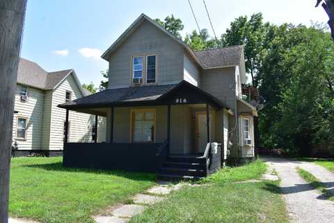916 Washington Avenue, Kalamazoo, MI 49001